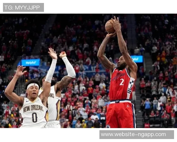 莱昂纳德全场表现出色19投11中砍下33分5篮板5助攻3抢断1盖帽正负值高达31 莱昂纳德全场表现出色19投11中砍下33分5篮板5助攻3抢断1盖帽正负值高达31