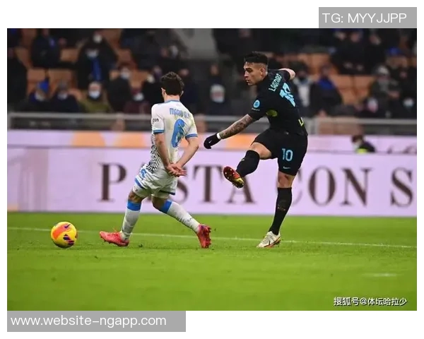 鲍威尔赞拉松为天生斗士期待他重返赛场改变比赛局势的拼搏精神